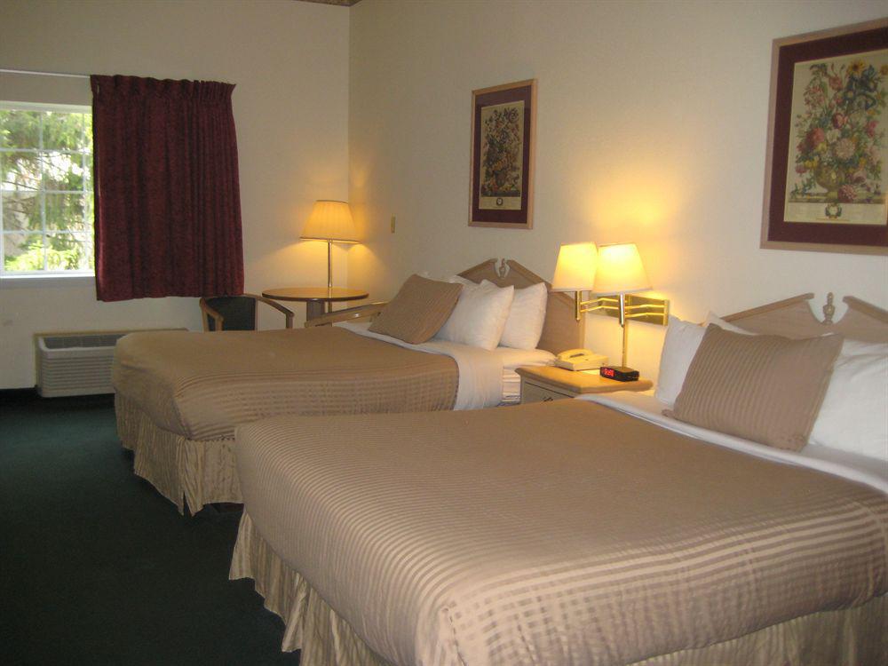 Guesthouse Inn & Suites Lexington Exterior foto